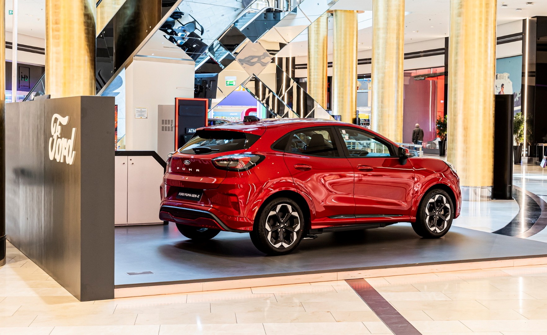 Το νέο Ford Puma Gen-E ηλεκτρίζει το Golden Hall