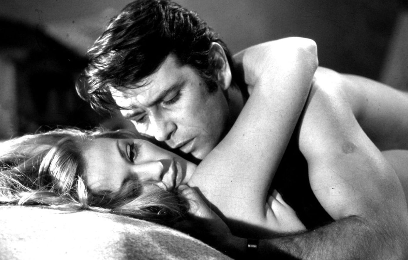 Γυμνοί στο δρόμο