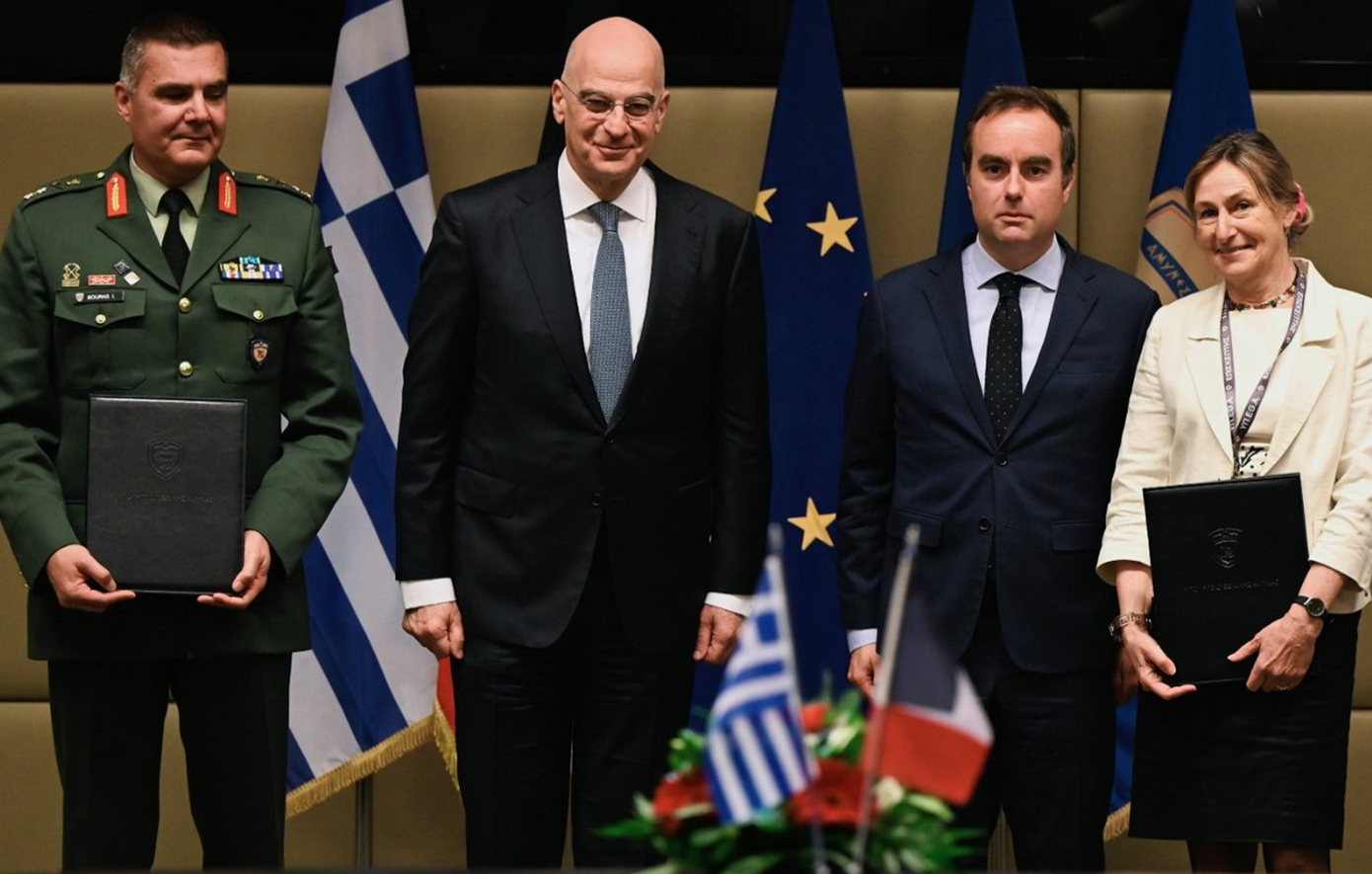 Σεμπαστιάν Λεκορνού-Νίκος Δένδιας Σεμπαστιάν Λεκορνού-Νίκος Δένδιας