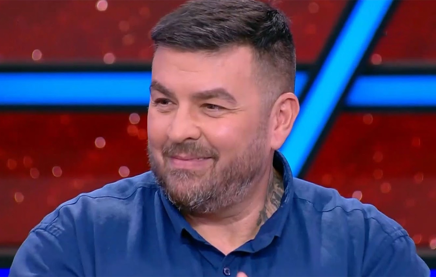 O αδελφός του Γιάννη Αϊβάζη, Άλκης, στο Deal &#8211; Μεγάλη η ομοιότητά του με τον ηθοποιό