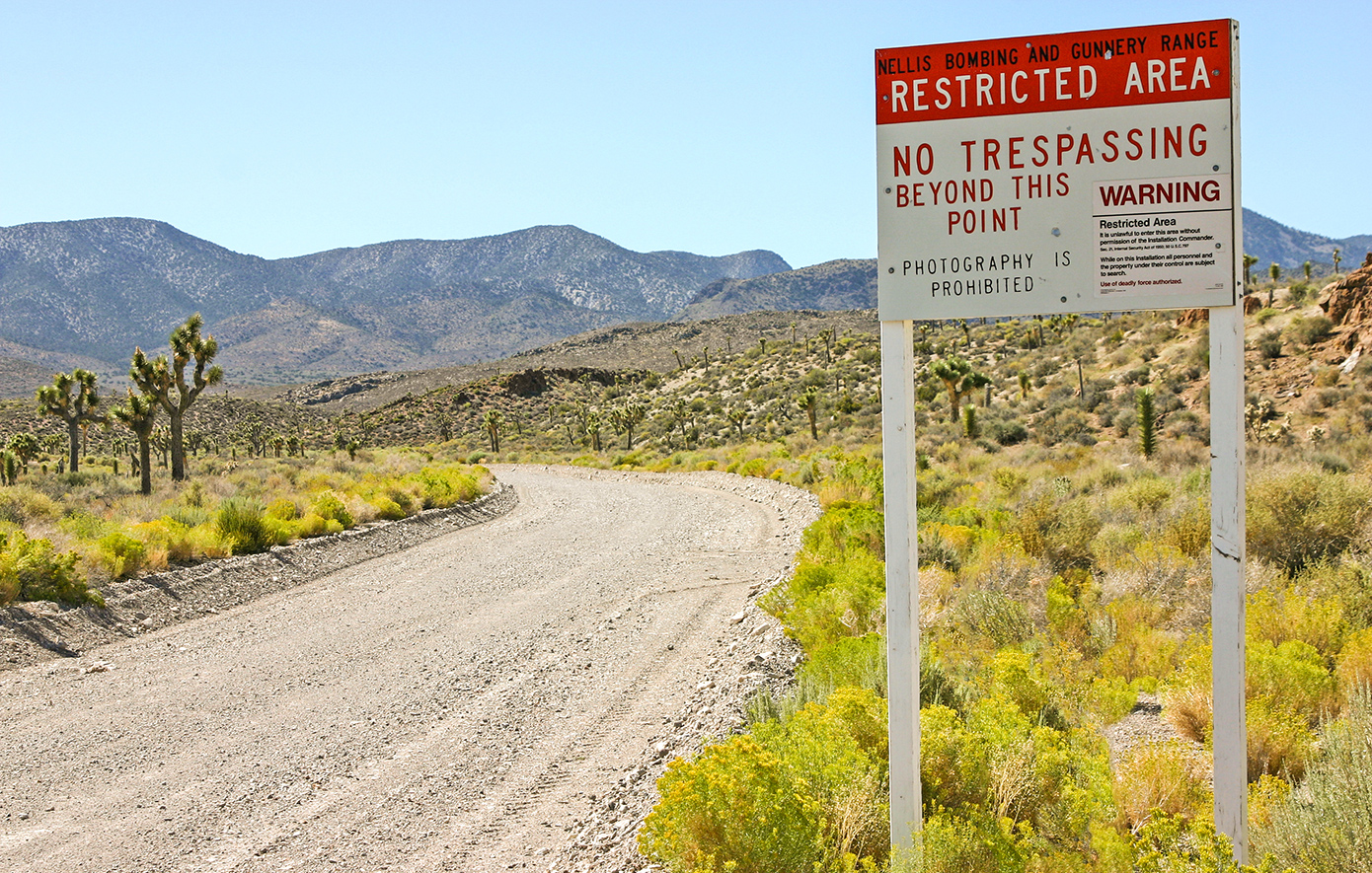 Αποχαρακτηρισμένο έγγραφο της CIA αποκαλύπτει τον πραγματικό σκοπό της Περιοχής 51 Αποχαρακτηρισμένο έγγραφο της CIA αποκαλύπτει τον πραγματικό σκοπό της Περιοχής 51