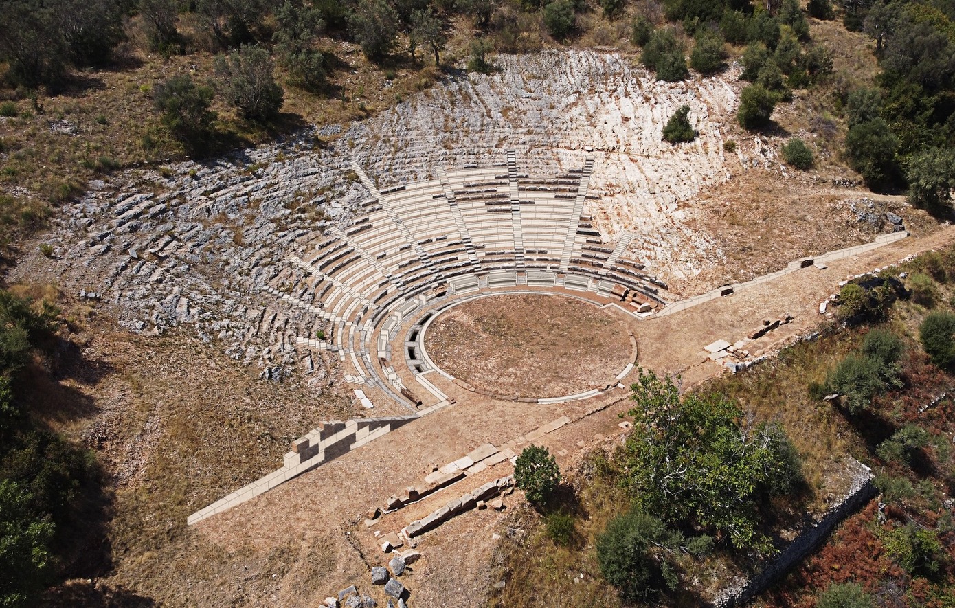 Σε εξέλιξη ο εντοπισμός και η συστηματική ανασκαφή του αρχαίου θεάτρου της Λευκάδας