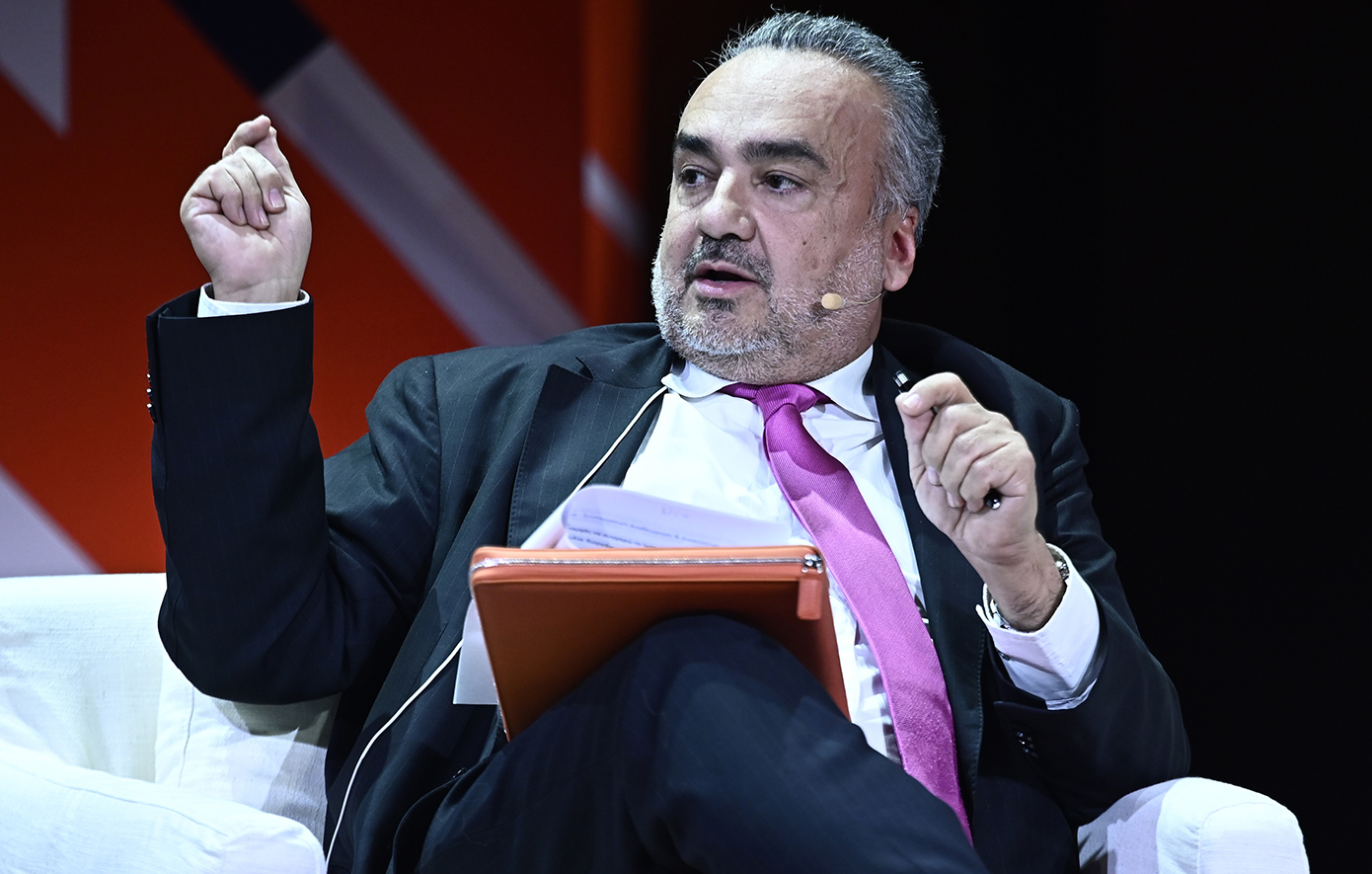 «Δεν έκρυψα τίποτα»: Ο Βερβεσός απαντά για την Έκθεση Τεμπών και καταγγέλλει στοχοποίηση