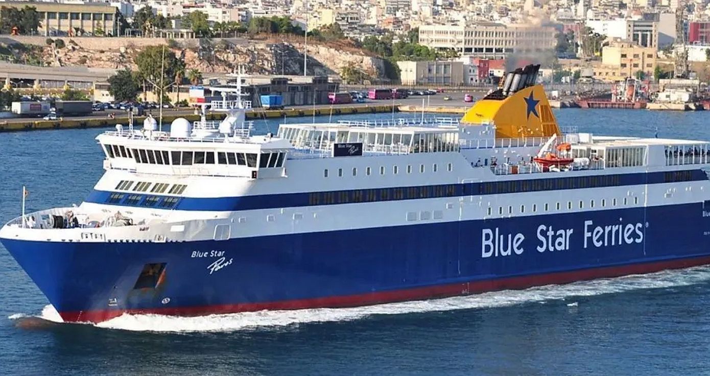 Έκτακτη δρομολόγηση του Blue Star Paros στη Σύρο λόγω υπεράριθμων επιβατών στο Blue Star Mykonos – Τι συνέβη με τα εισιτήρια