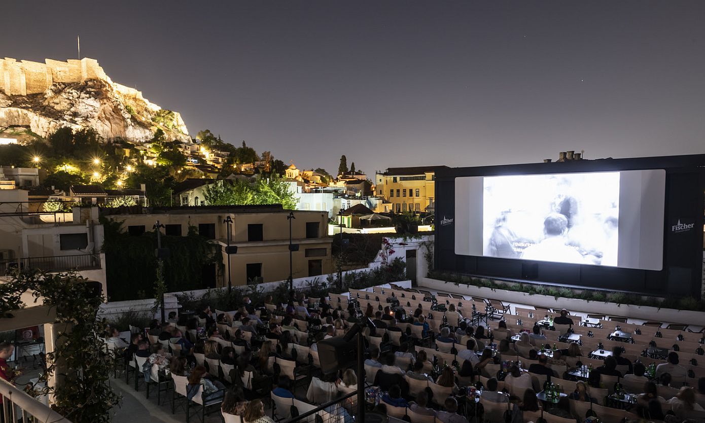 Το Cine Paris επιστρέφει για μαγικές κινηματογραφικές βραδιές κάτω από τη σκιά της Ακρόπολης
