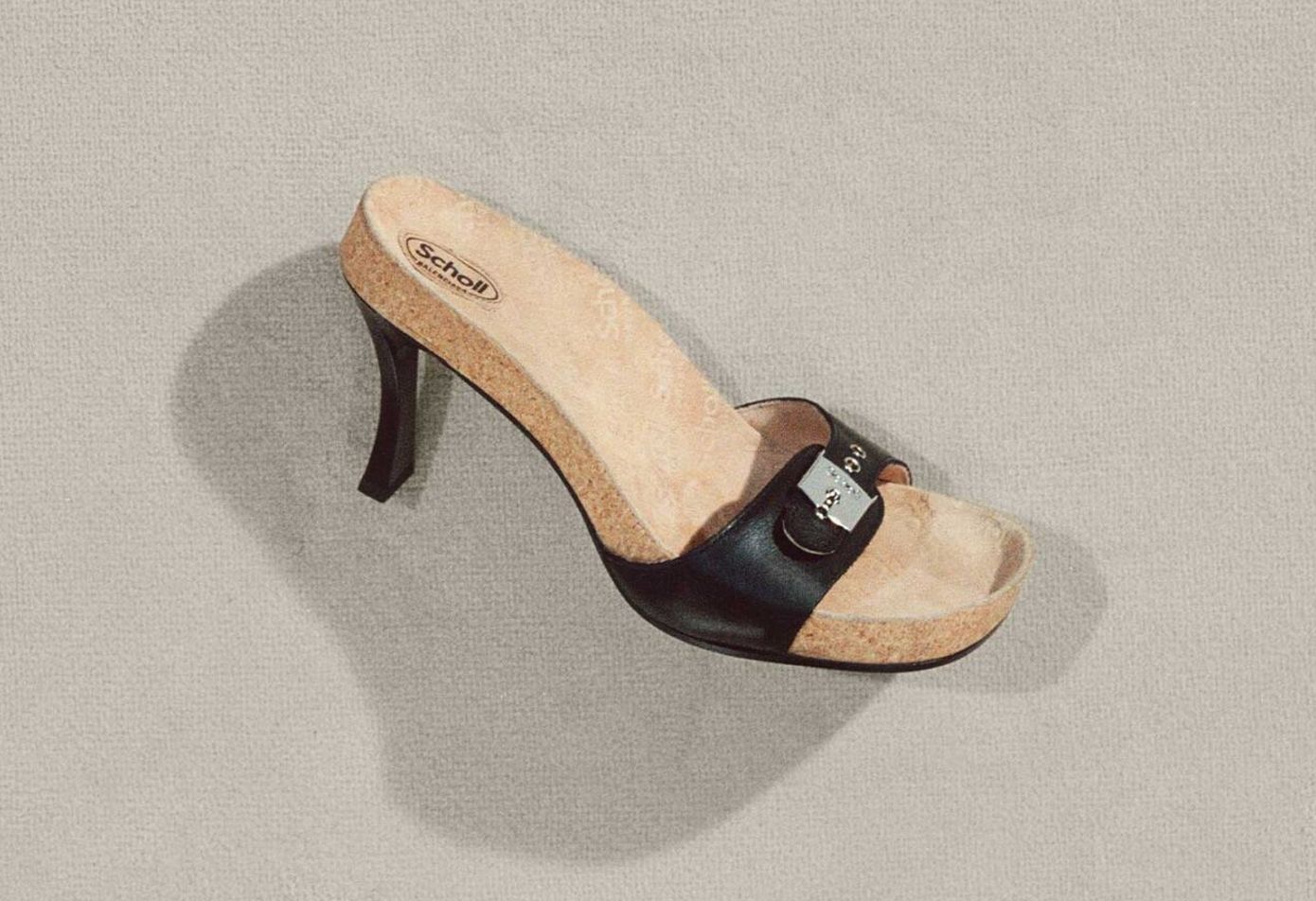 O Balenciaga συνεχίζει να σχεδιάζει προϊόντα που μοιάζουν με κοινωνικά πειράματα &#8211; Αυτή τη φορά σε συνεργασία με τη Scholl