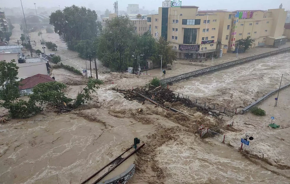 Την Τρίτη η υπογραφή των συμβάσεων για τα έργα αποκατάστασης των ζημιών που προκάλεσαν οι κακοκαιρίες «Daniel» και «Elias»