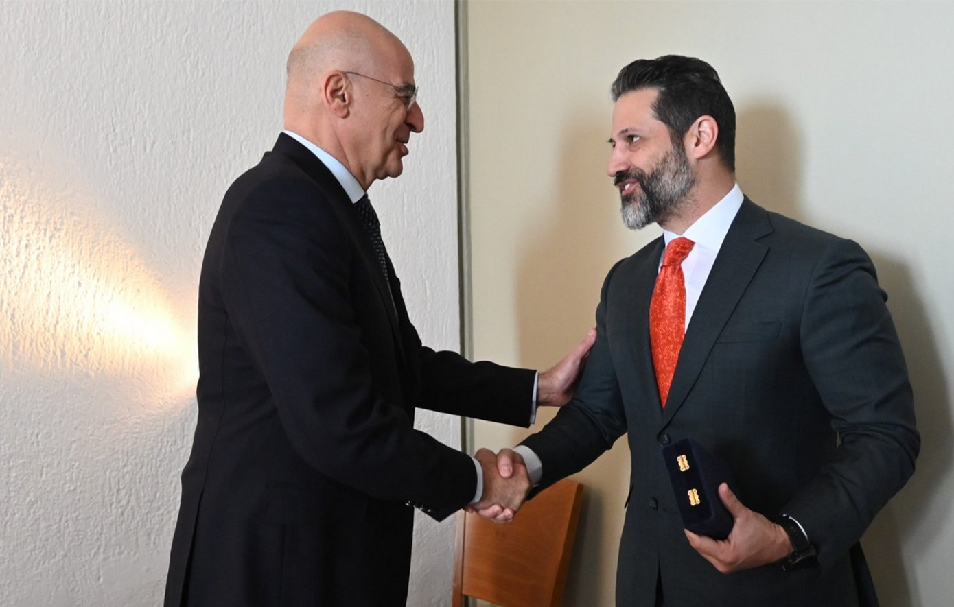 Συνάντηση Δένδια με τον αναπληρωτή πρωθυπουργό της περιφέρειας του Ιρακινού Κουρδιστάν