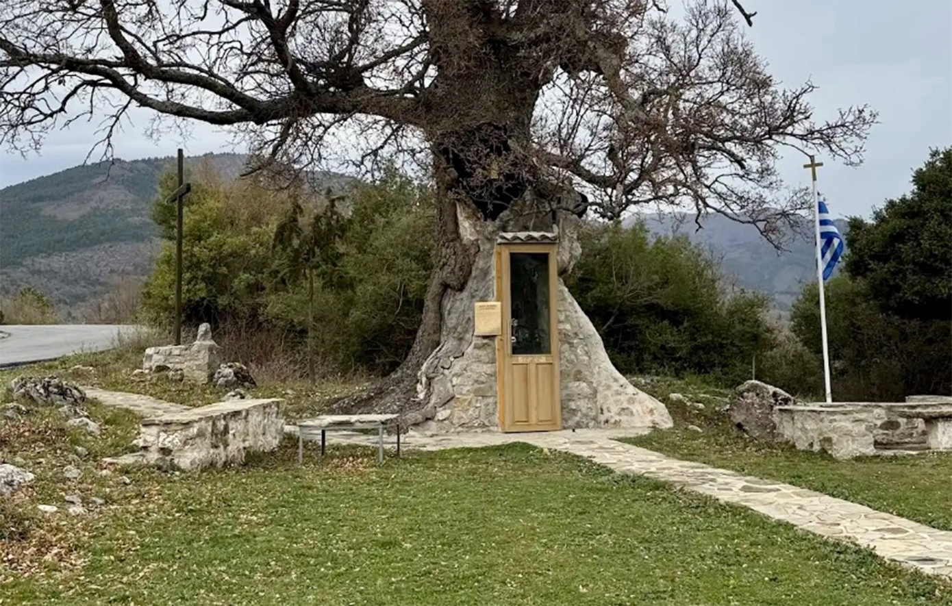 Δεντροκκλησιά Αγίου Παϊσίου