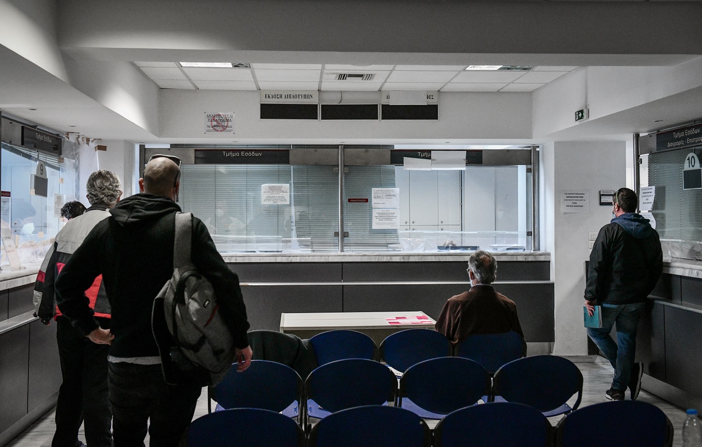 Από αυτή την εβδομάδα οι πολίτες θα αξιολογούν το Δημόσιο: Πρεμιέρα για τη νέα πλατφόρμα μέσω gov.gr