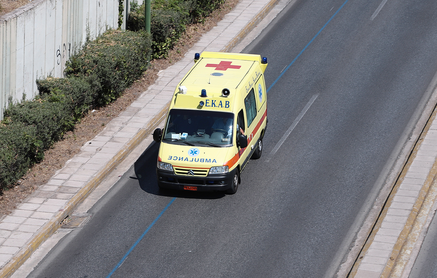 Νεκρή 72χρονη που καταπλακώθηκε από καγκελόπορτα στο εξοχικό της στη Θεσσαλονίκη