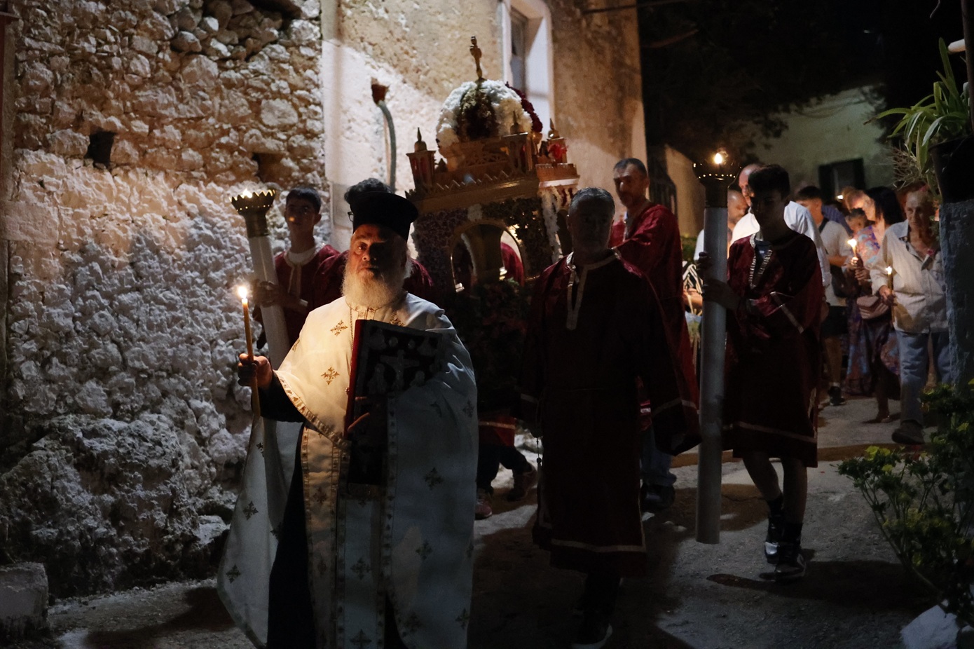 Μεγάλη Παρασκευή: Η κορύφωση του Θείου Δράματος και το πένθος της Ορθοδοξίας