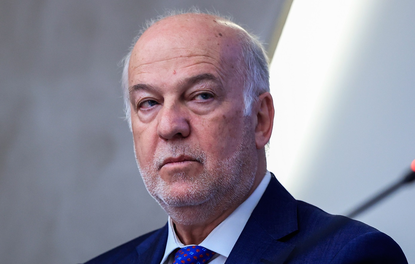 Φραγμός σε τεκνοθεσία μέσω παρένθετης για ομόφυλα ζευγάρια ανδρών &#8211; Φλωρίδης: «Οι άνδρες δεν έχουν δυνατότητα κυοφορίας»