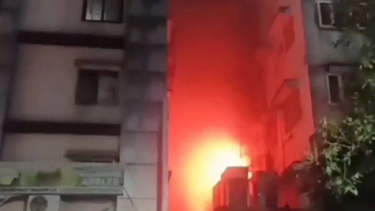 Τουλάχιστον 15 άνθρωποι έχασαν τη ζωή τους εξαιτίας πυρκαγιάς που ξέσπασε σε ξενοδοχείο στην Καλκούτα της Ινδίας