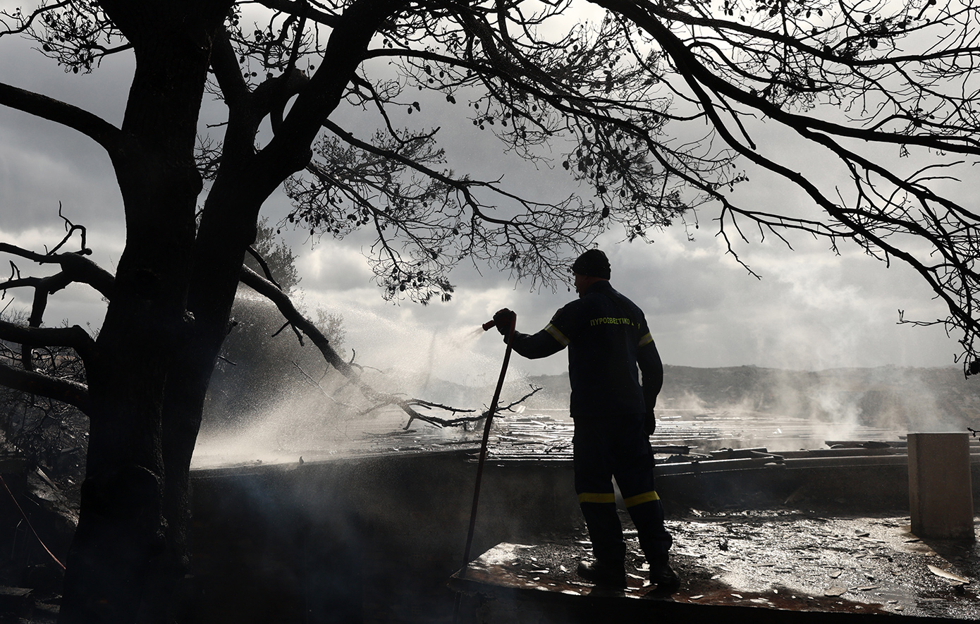 Φωτιά στην Ανατολική Αττική: Ποιοι θα λάβουν  έως και 6.000 ευρώ &#8211; Αποζημιώσεις με fast track διαδικασία