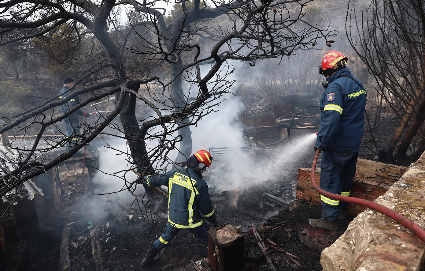 Υπό μερικό έλεγχο η πυρκαγιά σε χαμηλή βλάστηση στην Κερατέα Υπό μερικό έλεγχο η πυρκαγιά σε χαμηλή βλάστηση στην Κερατέα