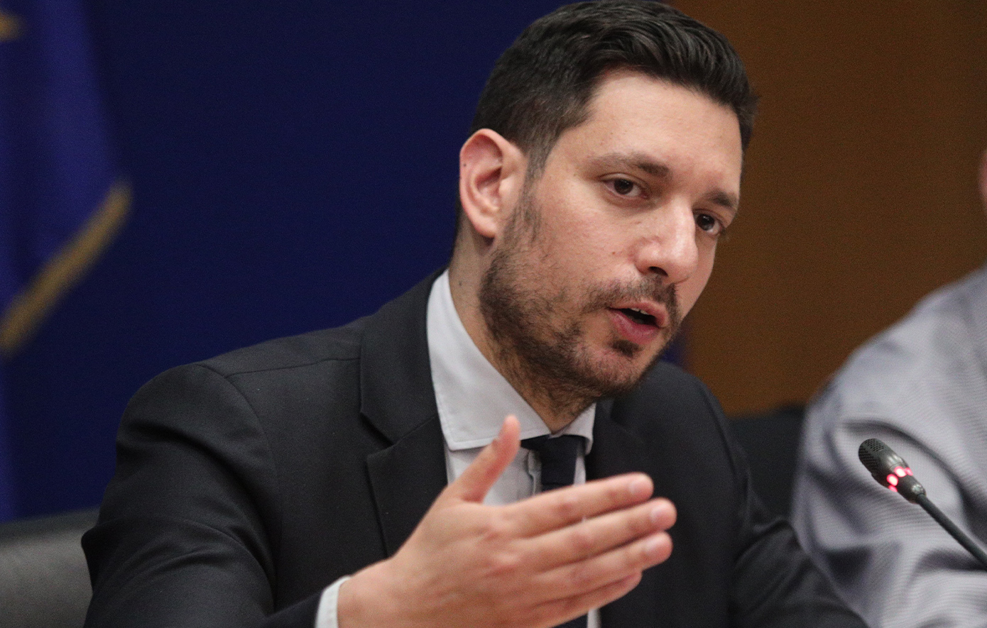 Κυρανάκης για τον εκσυγχρονισμό του σιδηροδρόμου: Σε δύο πυλώνες το νομοσχέδιο – Ρυθμίσεις για την ασφάλεια και το προσωπικό