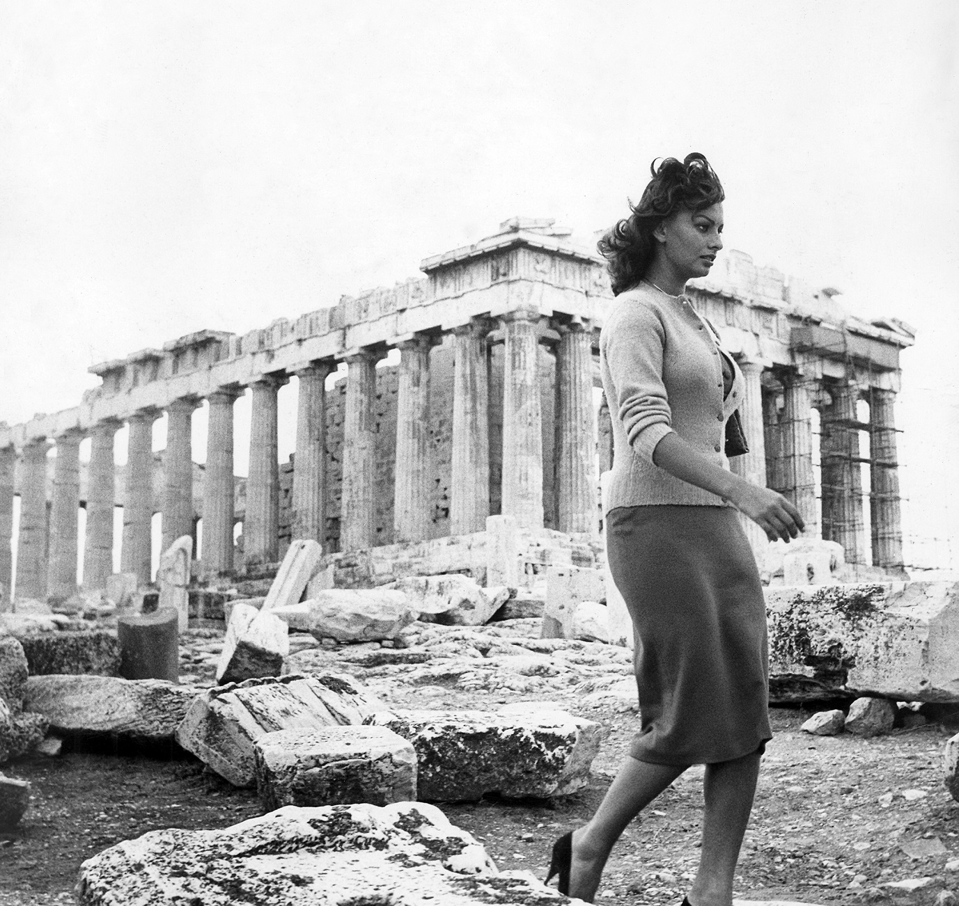 Ποιες ταινίες έχουν γυριστεί στην Ακρόπολη: Όταν η Μελίνα Μερκούρη και η Σοφία Λόρεν «έπαιξαν» στον Ιερό Βράχο