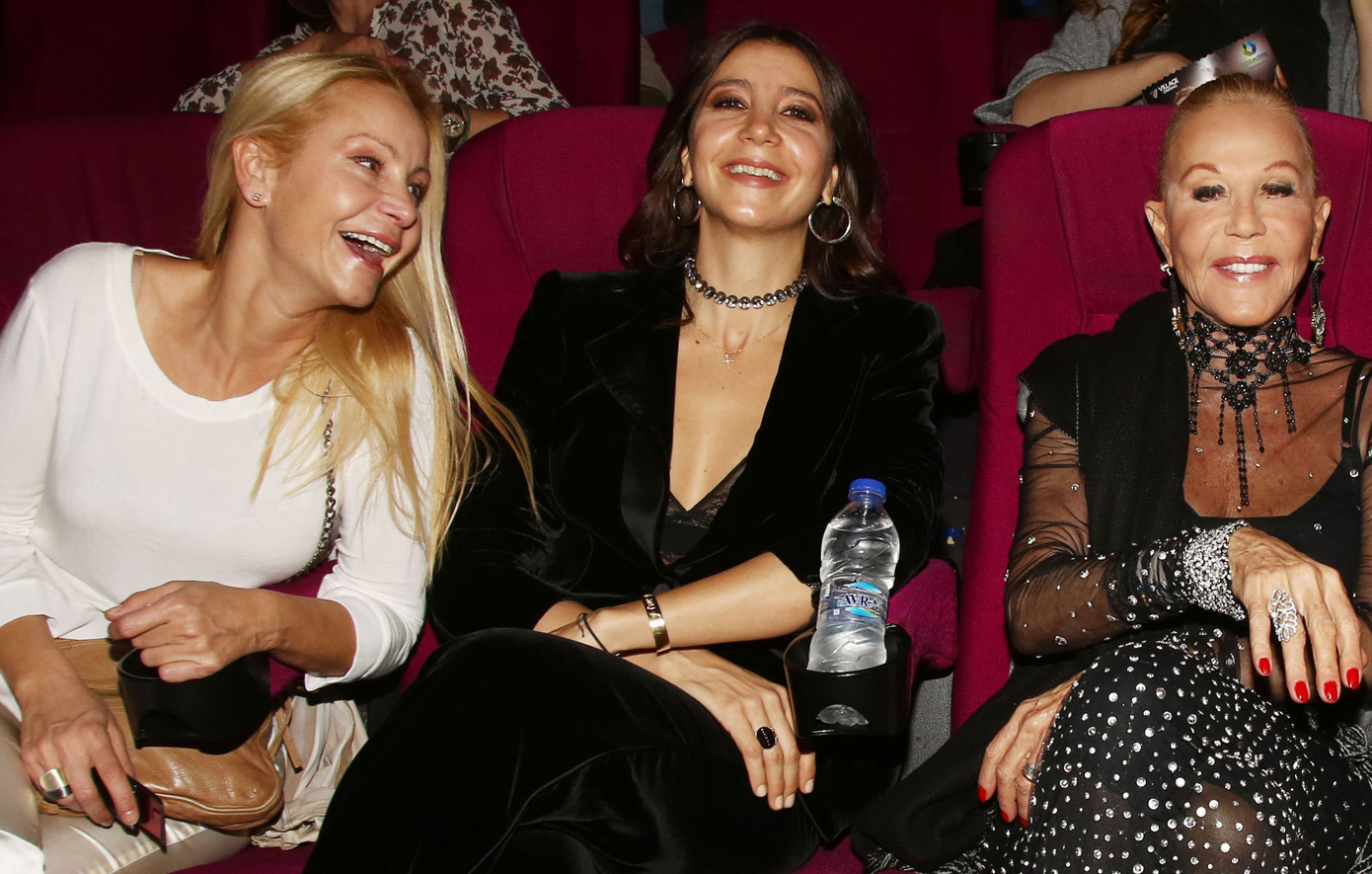 Μαρία Ελένη Λυκουρέζου Μάρθα Κουτουμάνου Ζωή Λάσκαρη