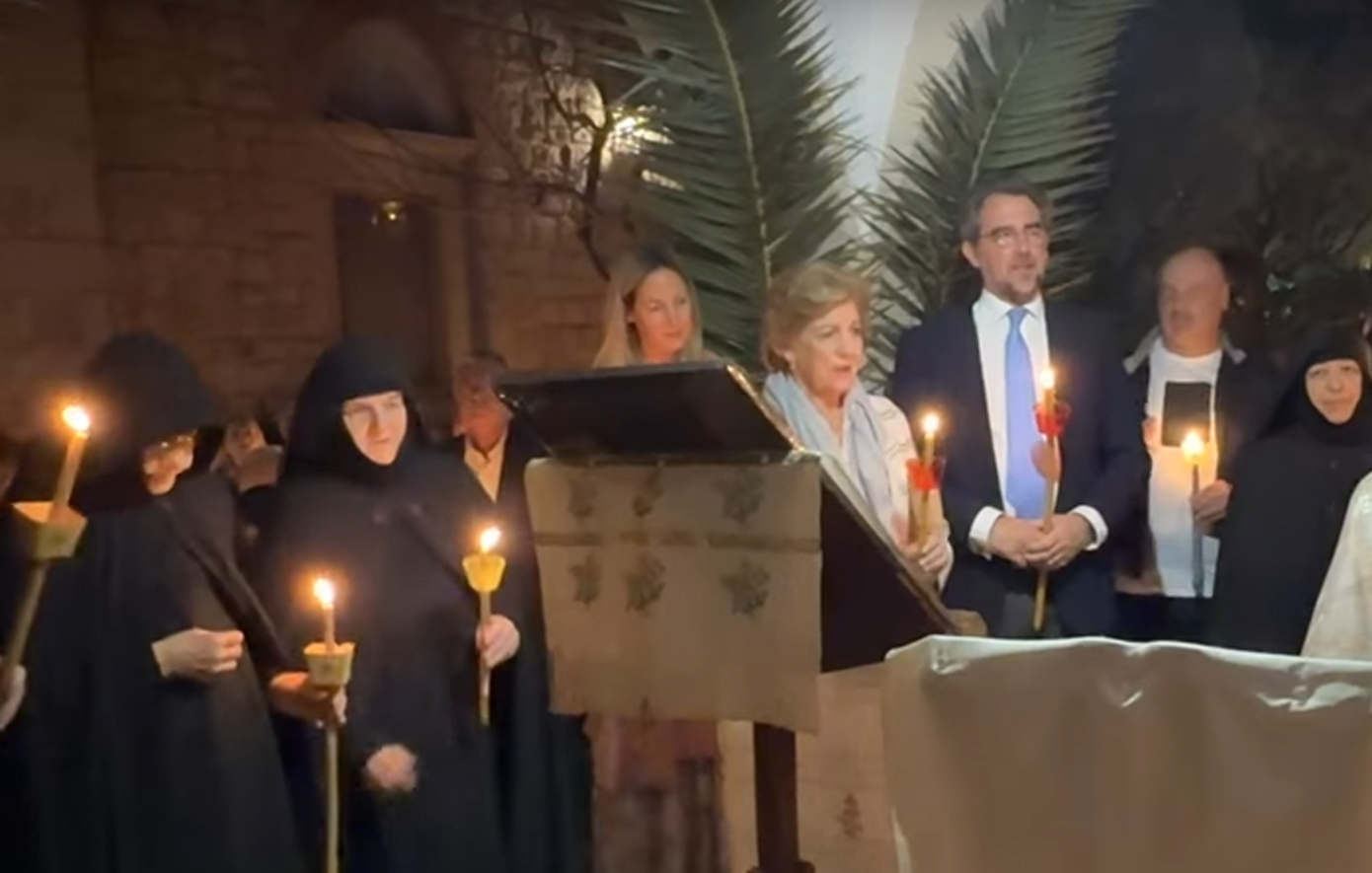 Νικόλαος Ντε Γκρες: Η πρώτη ανάρτηση μετά τον γάμο και η Ανάσταση στην Πάτμο χωρίς την Χρυσή Βαρδινογιάννη