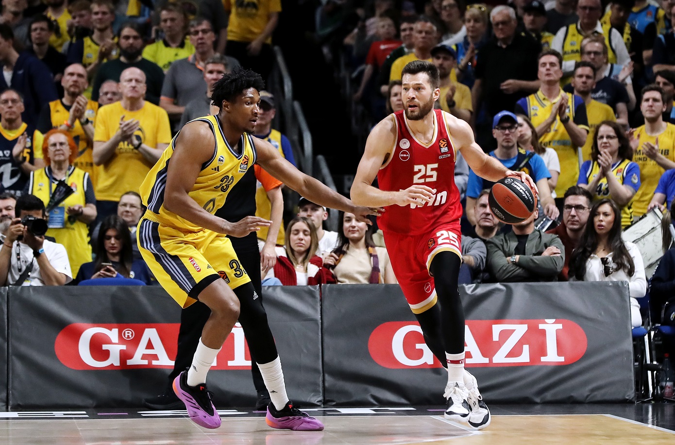 Αλμπα Βερολίνου-Ολυμπιακός 92-100: Έκανε τα εύκολα δύσκολα αλλά πήρε τη νίκη και είναι μόνος στην κορυφή της Euroleague