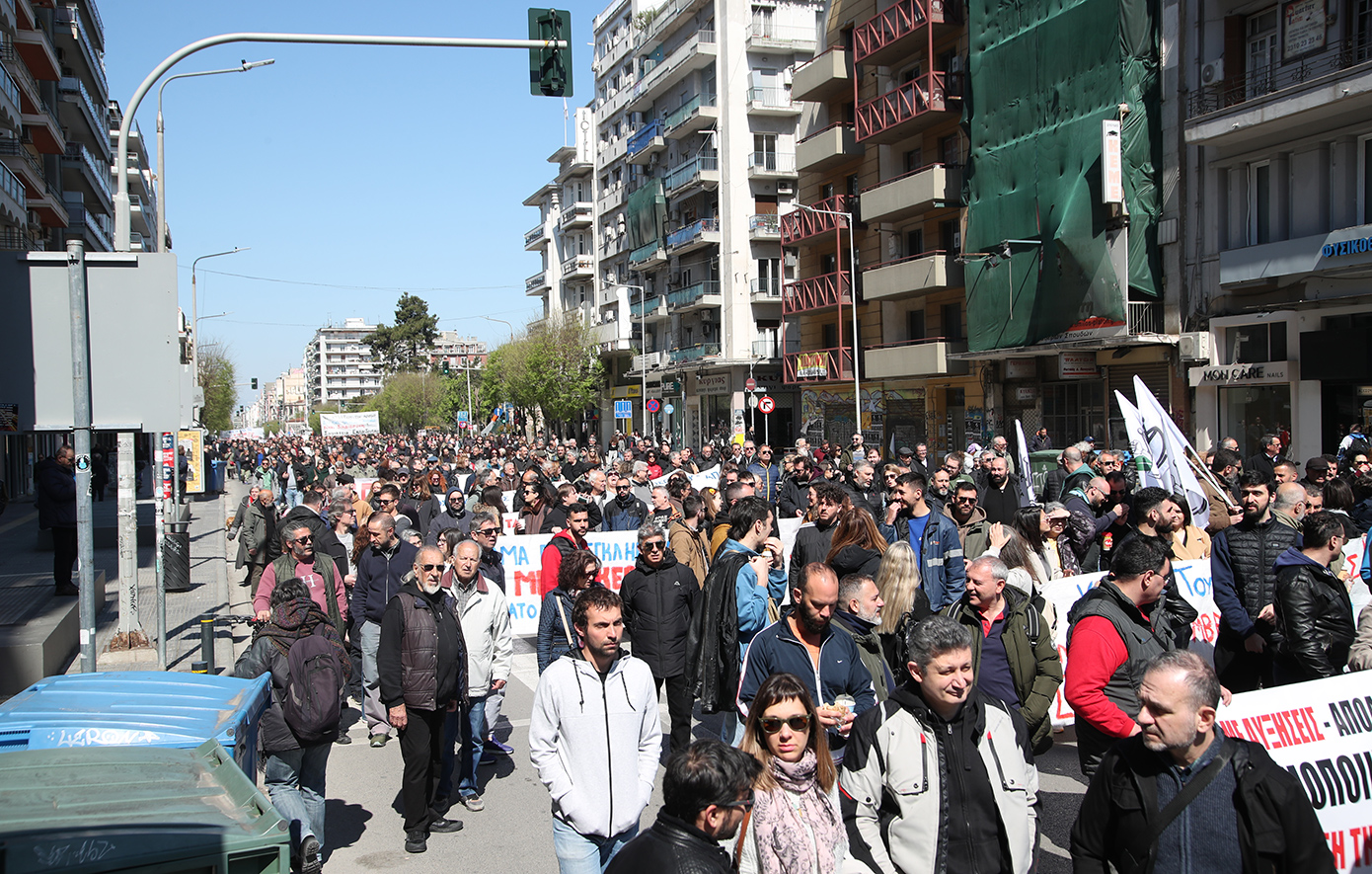 Ξεκίνησαν οι απεργιακές συγκεντρώσεις και στη Θεσσαλονίκη