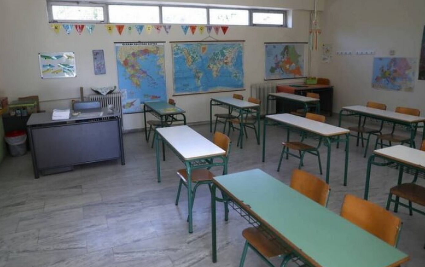 Πάτρα: «Τον σήκωσαν στον αέρα με το ζόρι και τον άφησαν να πέσει, δεν έκανε challenge» λέει ο πατέρας του 13χρονου που τραυματίστηκε