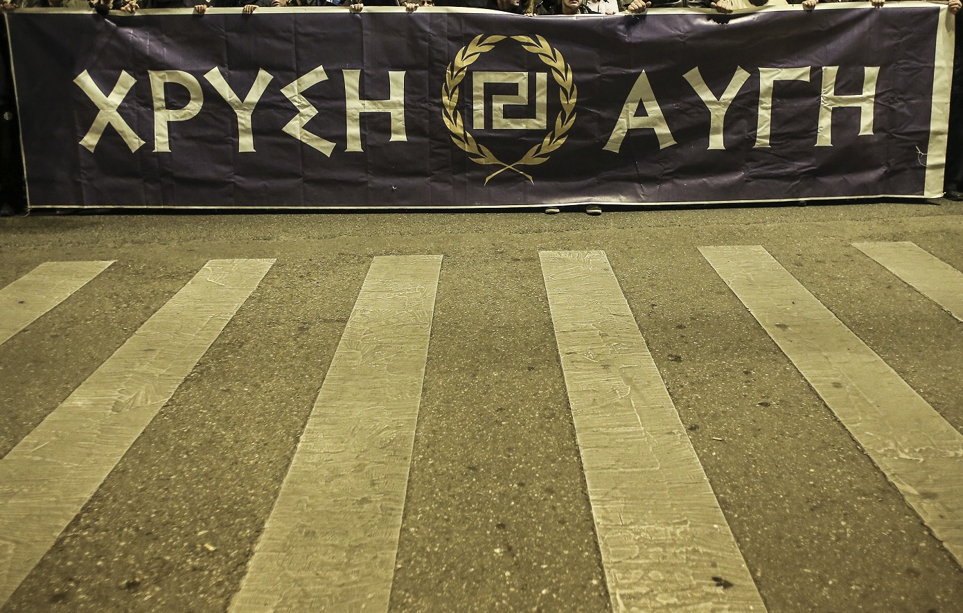 Έφοδος της αστυνομίας σε γραφεία της Χρυσής Αυγής στη Θεσσαλονίκη