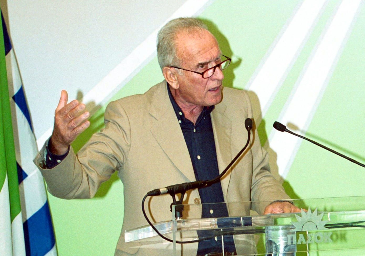 Κακλαμάνης για την απώλεια του Χρήστου Ροκόφυλλου: Υπηρέτησε με αξιοπρέπεια τον Κοινοβουλευτισμό και την Αιτωλοακαρνανία