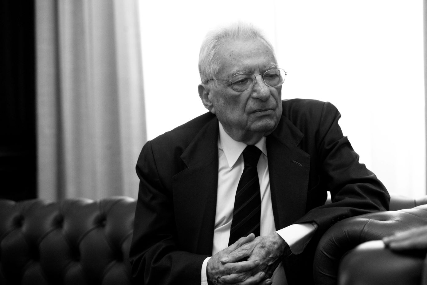 Πέθανε σε ηλικία 97 ετών, ο Πέτρος Μολυβιάτης: Ένας από τους σημαντικότερους διπλωμάτες της Ελλάδας