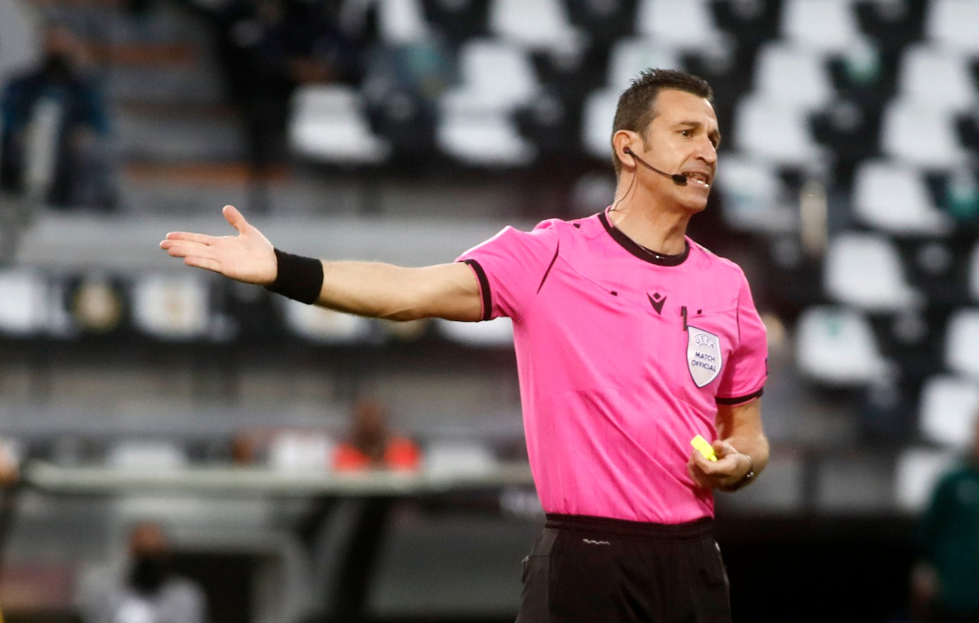 ΕΠΟ: Λιγότερους ξένους διαιτητές στη Stoiximan Super League ζητάει η UEFA