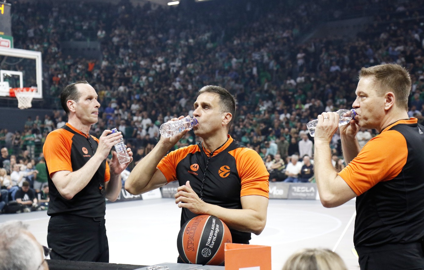 Euroleague: Ανακοινώθηκαν οι 8 διαιτητές που θα σφυρίξουν στο Final Four
