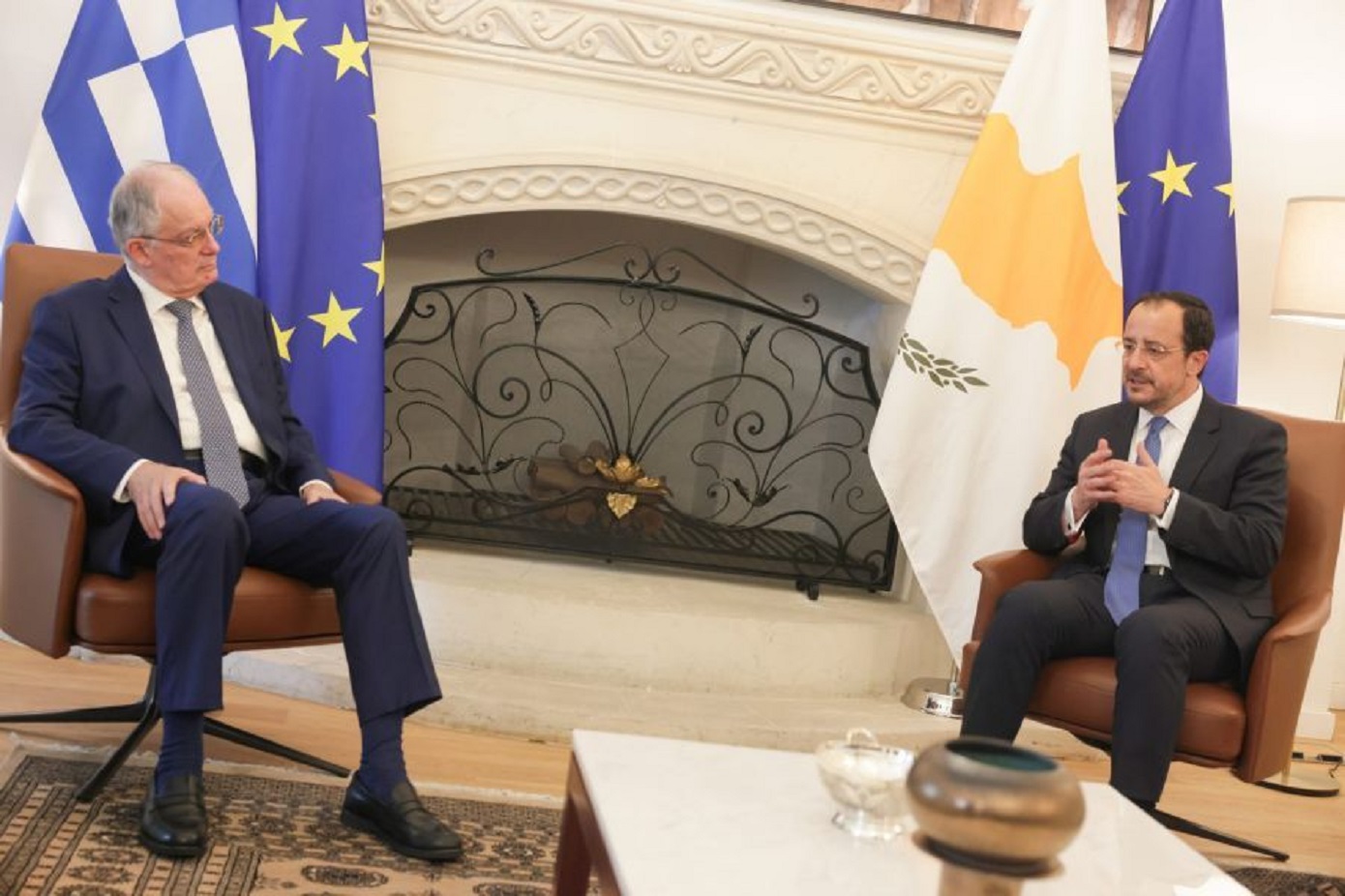 Συνάντηση Τασούλα &#8211; Χριστοδουλίδη στην Κύπρο &#8211; «Θα κάνουμε ό,τι είναι δυνατόν για την επίλυση του Κυπριακού»
