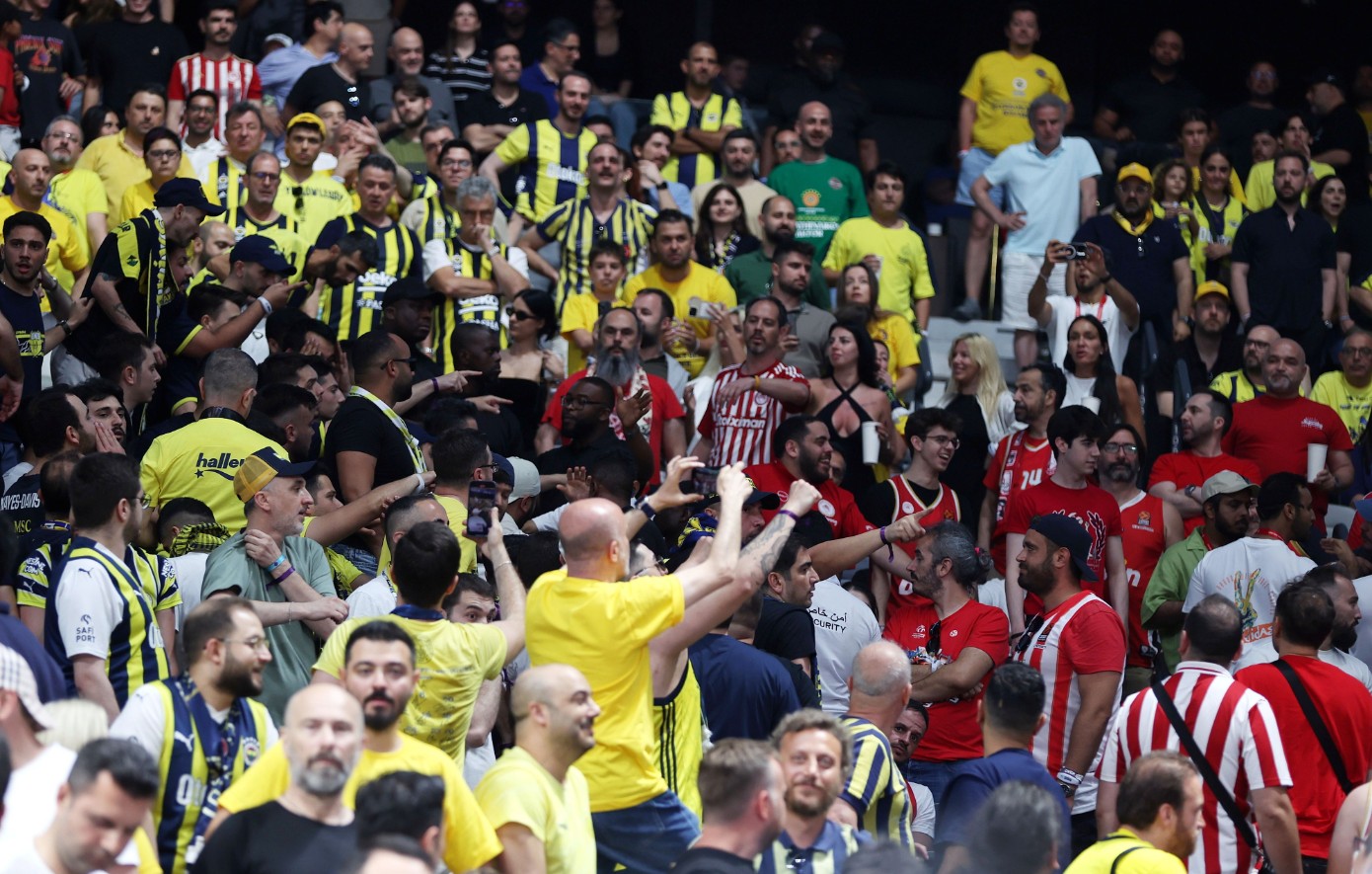 Euroleague: Ένταση με οπαδούς Ολυμπιακού και Φενέρμπαχτσε για το «Istanbul»