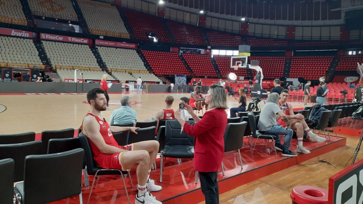 Χαμόγελα και φλας στο ΣΕΦ πριν από το Final Four &#8211; Media day με χιούμορ και στυλ για τον Ολυμπιακό