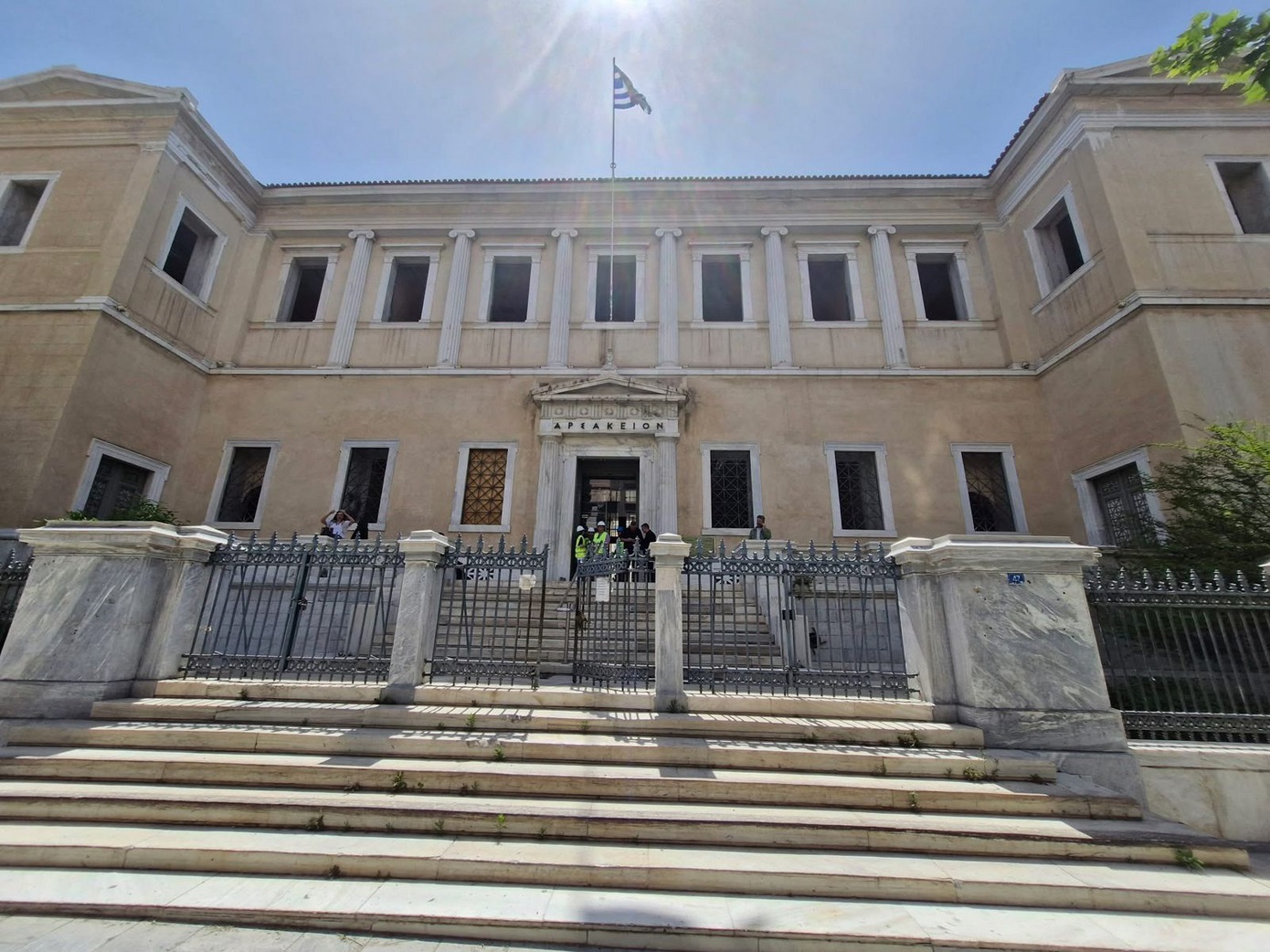 Το ΣτΕ επιστρέφει τα Χριστούγεννα στο Αρσάκειο Μέγαρο – Υπουργικό κλιμάκιο επιθεώρησε τις εργασίες ανακαίνισής του