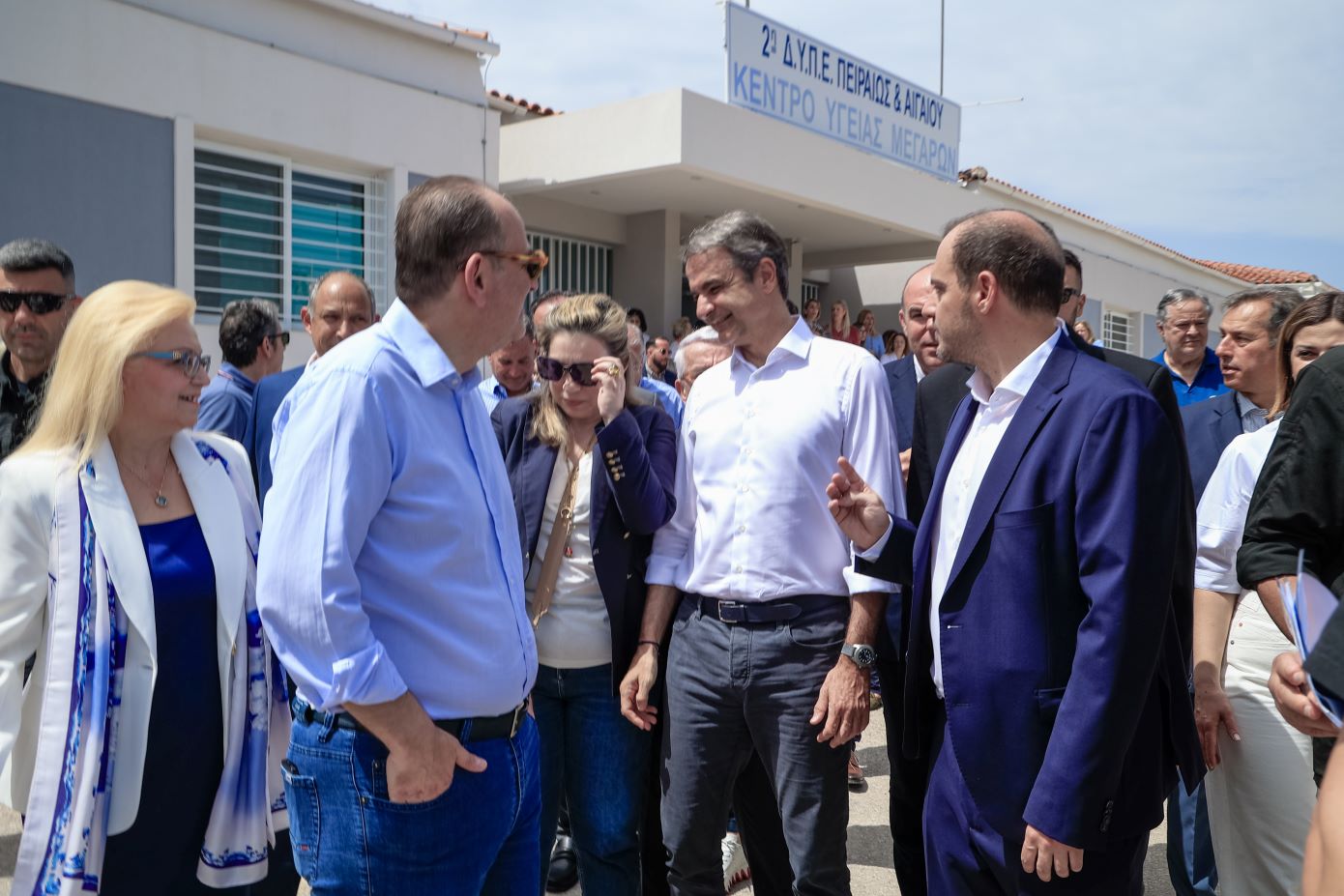 Στο ανακαινισμένο Κέντρο Υγείας Μεγάρων ο Κυριάκος Μητσοτάκης: Το είπαμε και το κάναμε &#8211; Εκλογές το 2027