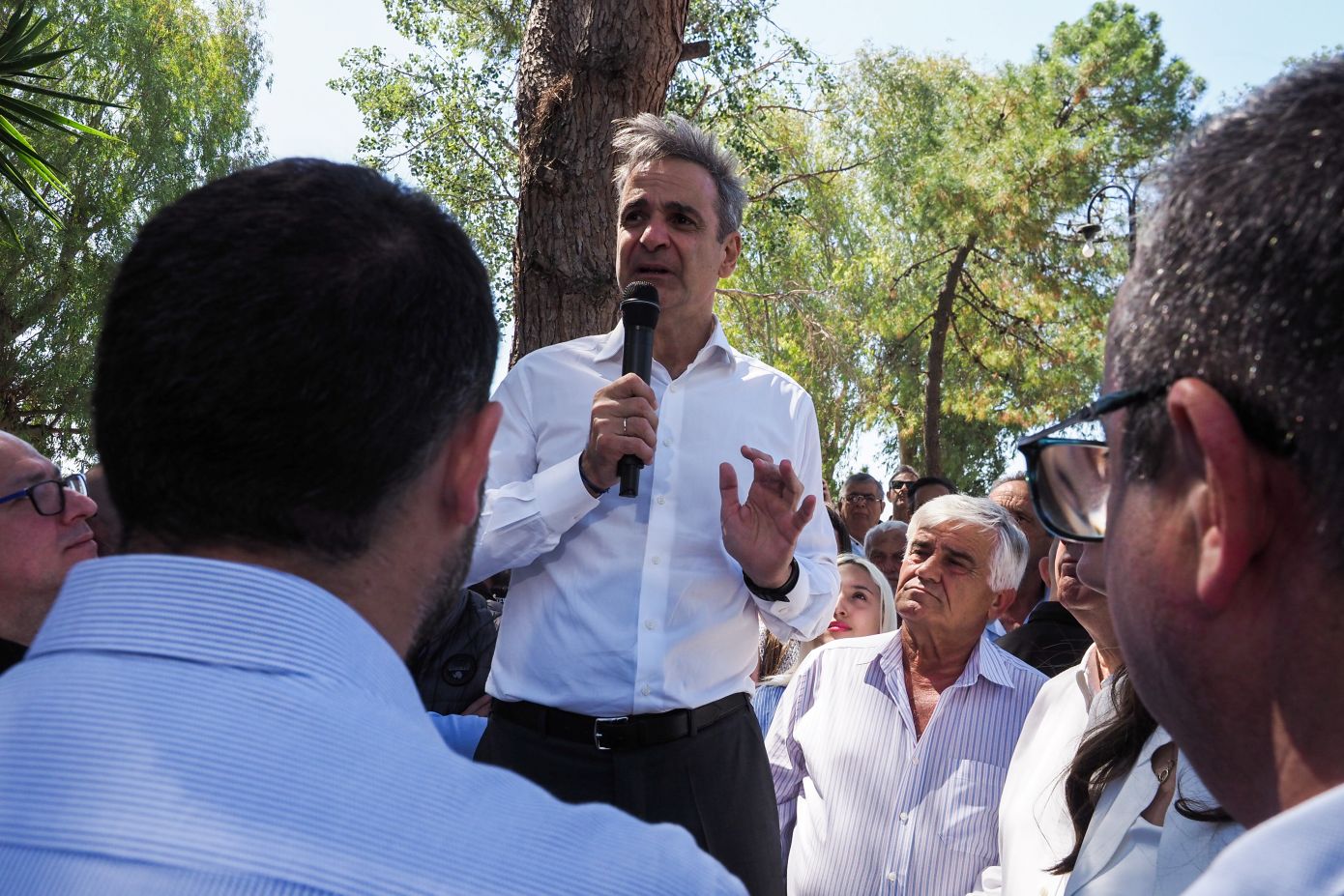 Μητσοτάκης από την Ερέτρια: Κάθε μέρα να εργαζόμαστε για να κάνουμε τη ζωή σας λίγο καλύτερη