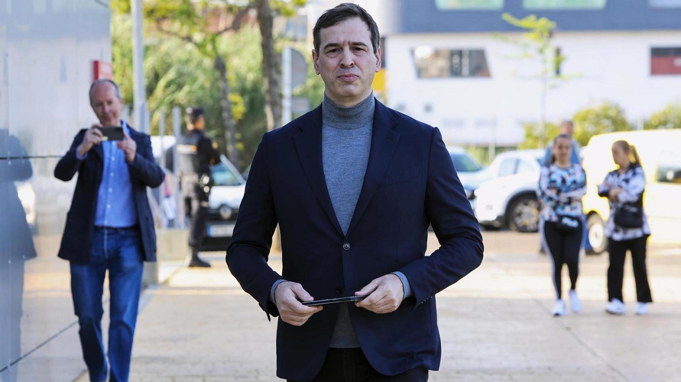 Ο αδελφός του Ισπανού πρωθυπουργού θα δικαστεί ως κατηγορούμενος για διαφθορά
