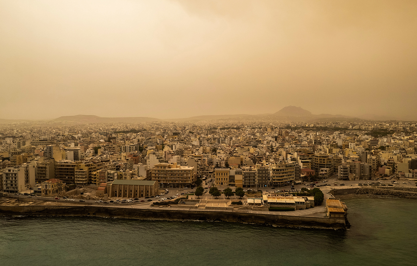Έγινε «Σαχάρα» η Κρήτη &#8211; 21 κιλά σκόνης ανά στρέμμα στο Ηράκλειο