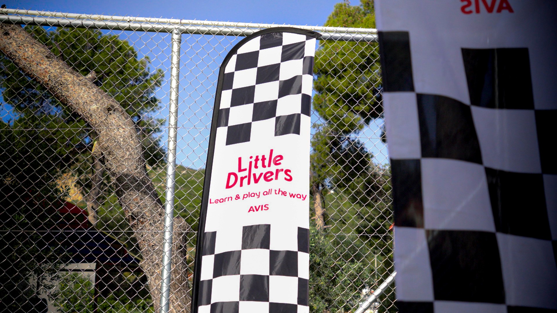 Avis Little Drivers: Μία πρωτοβουλία για την Οδική Ασφάλεια Avis Little Drivers: Μία πρωτοβουλία για την Οδική Ασφάλεια