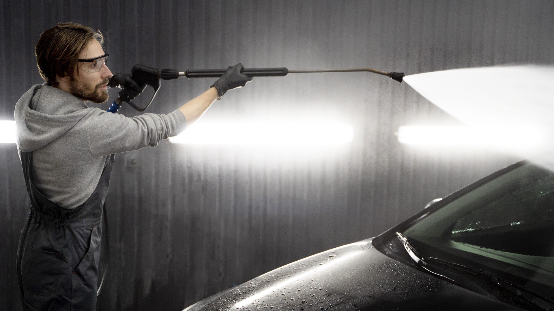 Πλύσιμο ηλεκτρικού αυτοκινήτου: Σε τι διαφέρει; Πλύσιμο ηλεκτρικού αυτοκινήτου: Σε τι διαφέρει;