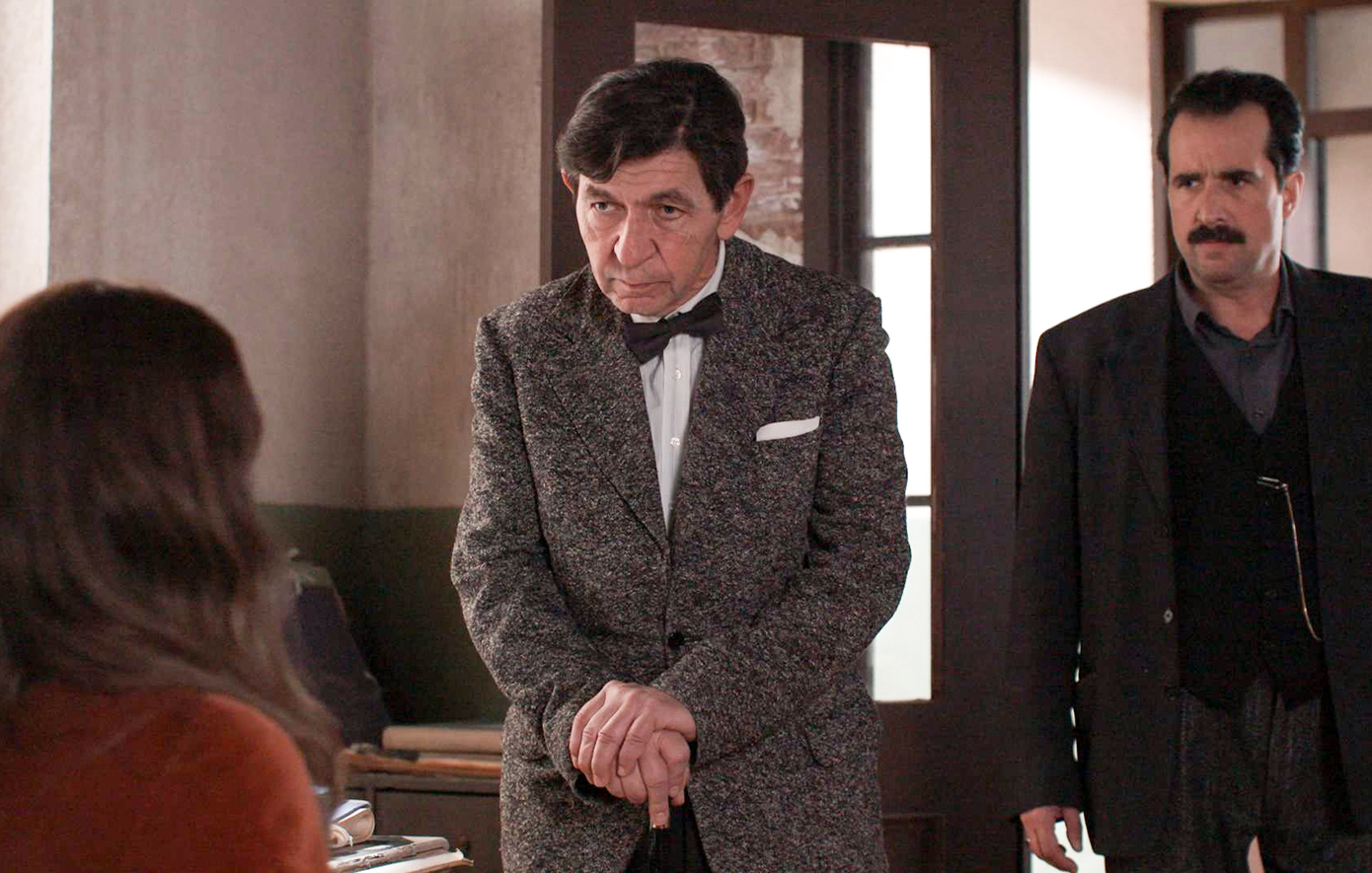 «Grand Hotel»: Χαραλάμπης και Κομνηνός πιέζουν την Εριέττα να προδώσει τον Ιάκωβο