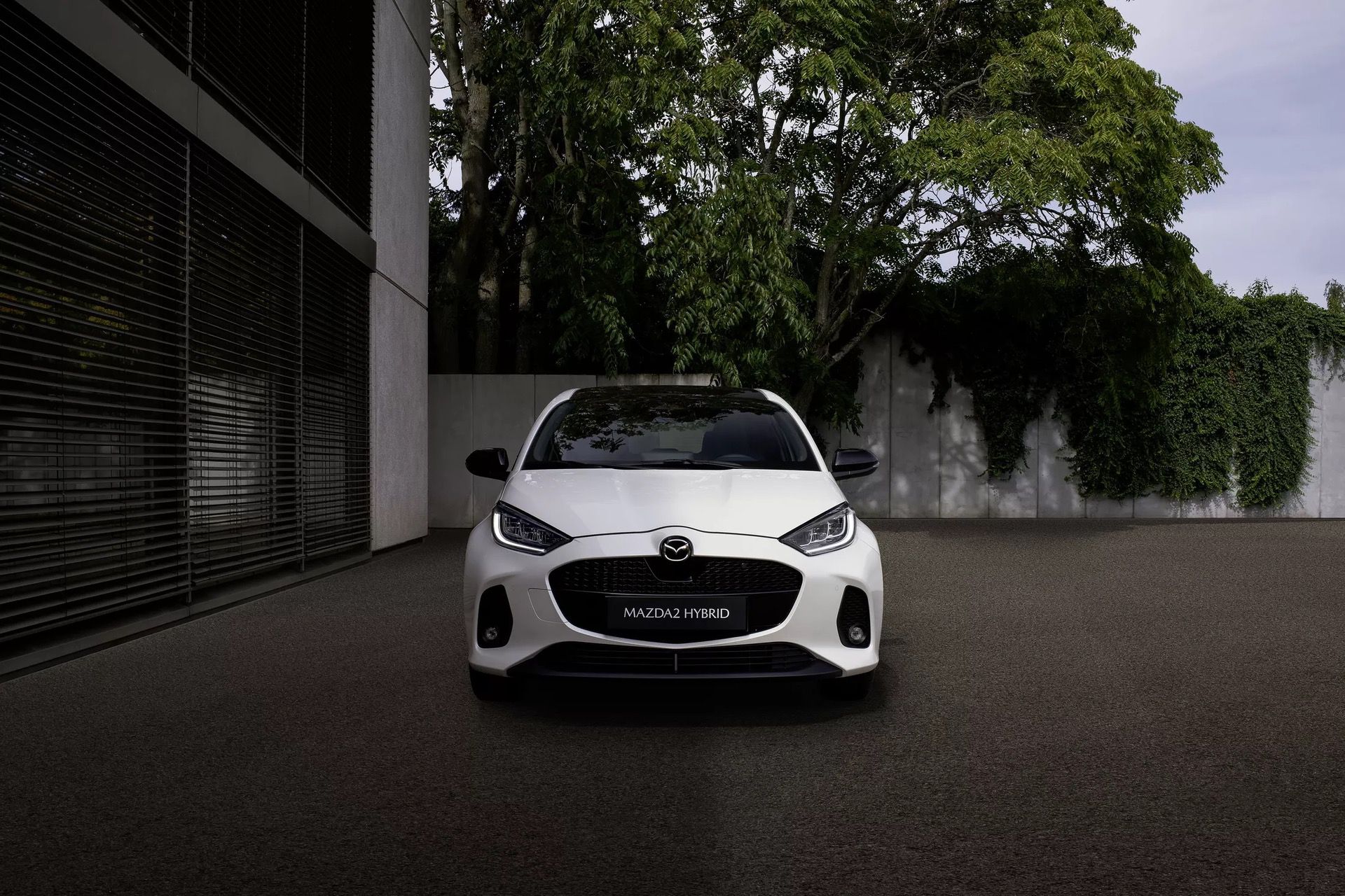 Mazda2 Hybrid: Η κορυφαία υβριδική επιλογή
