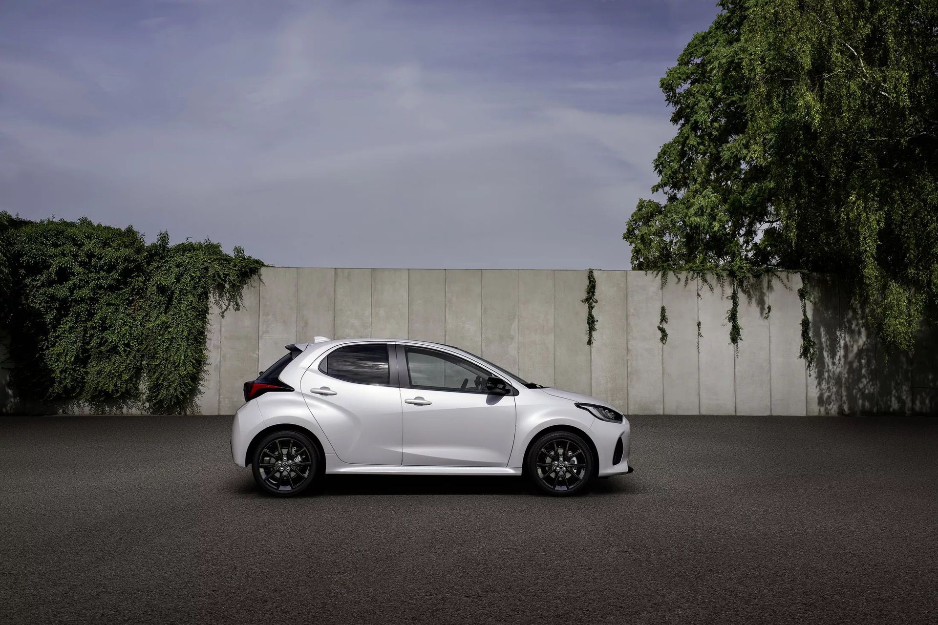 Mazda2 Hybrid: Η κορυφαία υβριδική επιλογή Mazda2 Hybrid: Η κορυφαία υβριδική επιλογή