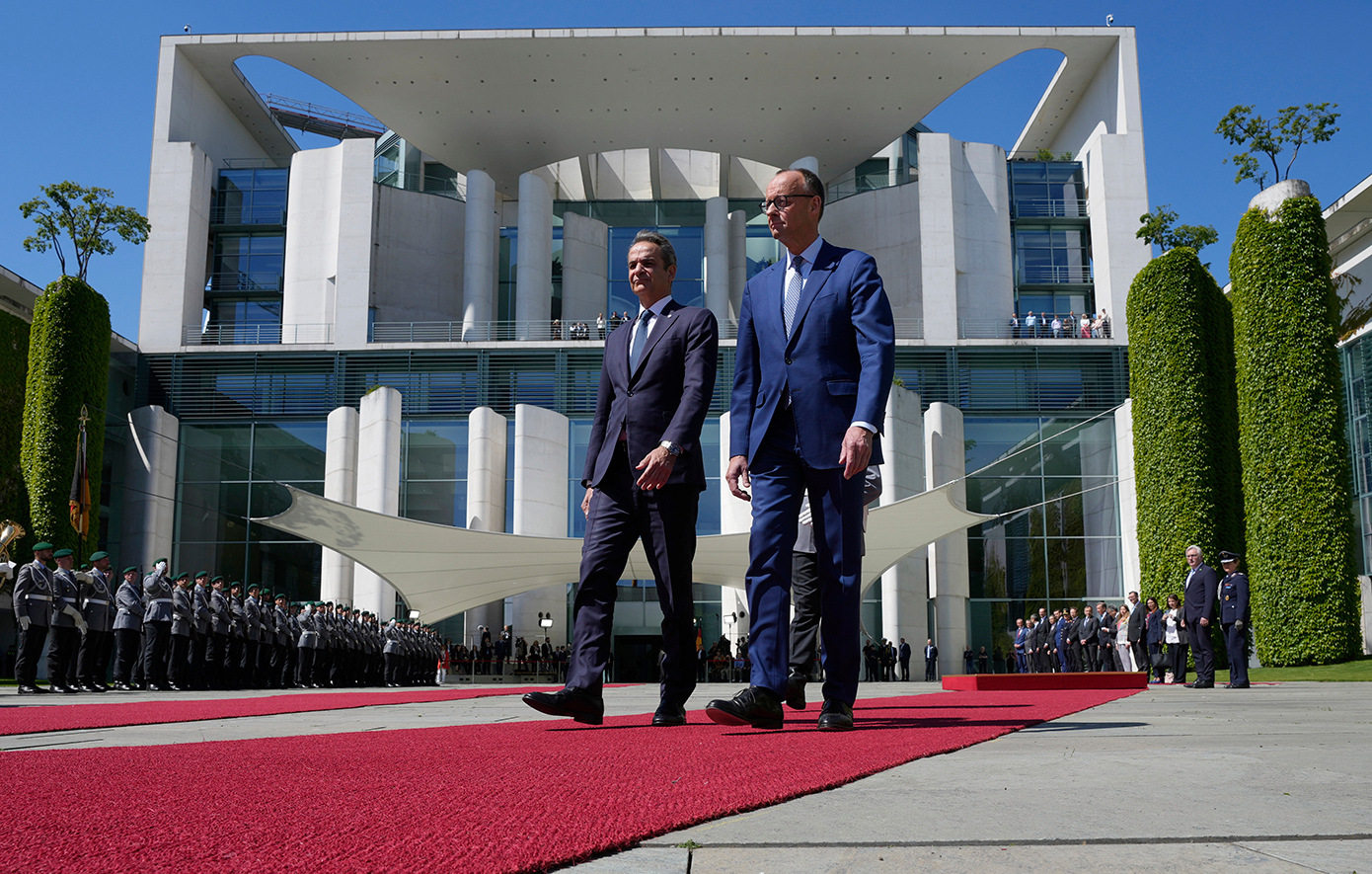 Συνάντηση Μητσοτάκη – Μερτς στο Βερολίνο Συνάντηση Μητσοτάκη – Μερτς στο Βερολίνο