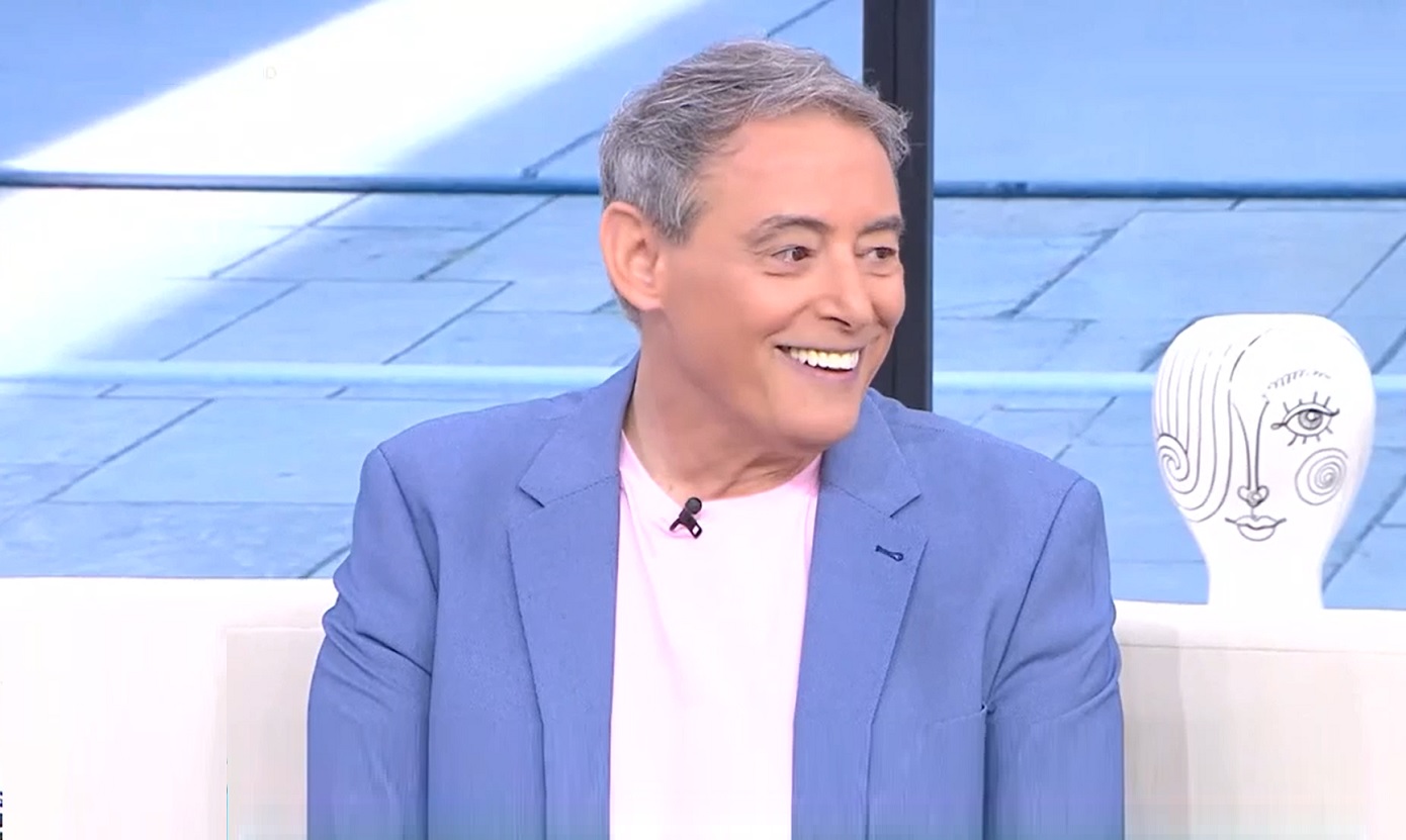 Η συγκινητική εμφάνιση του Ιορδάνη Χασαπόπουλου στην εκπομπή της Σίσσυς Χρηστίδου και η έκπληξη με την Ανθή Βούλγαρη