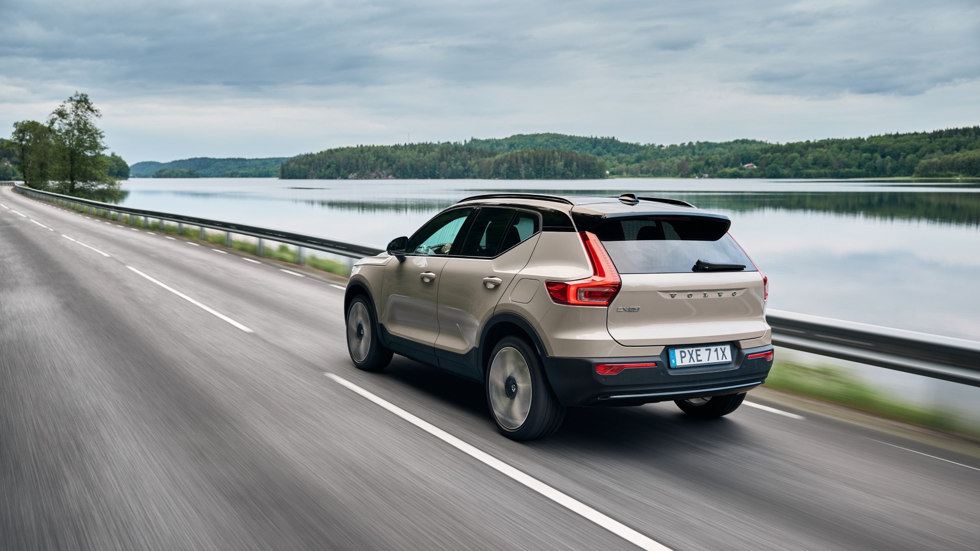 Το αμιγώς ηλεκτρικό VolvoEX40 είναι ακόμη πιο προσιτό