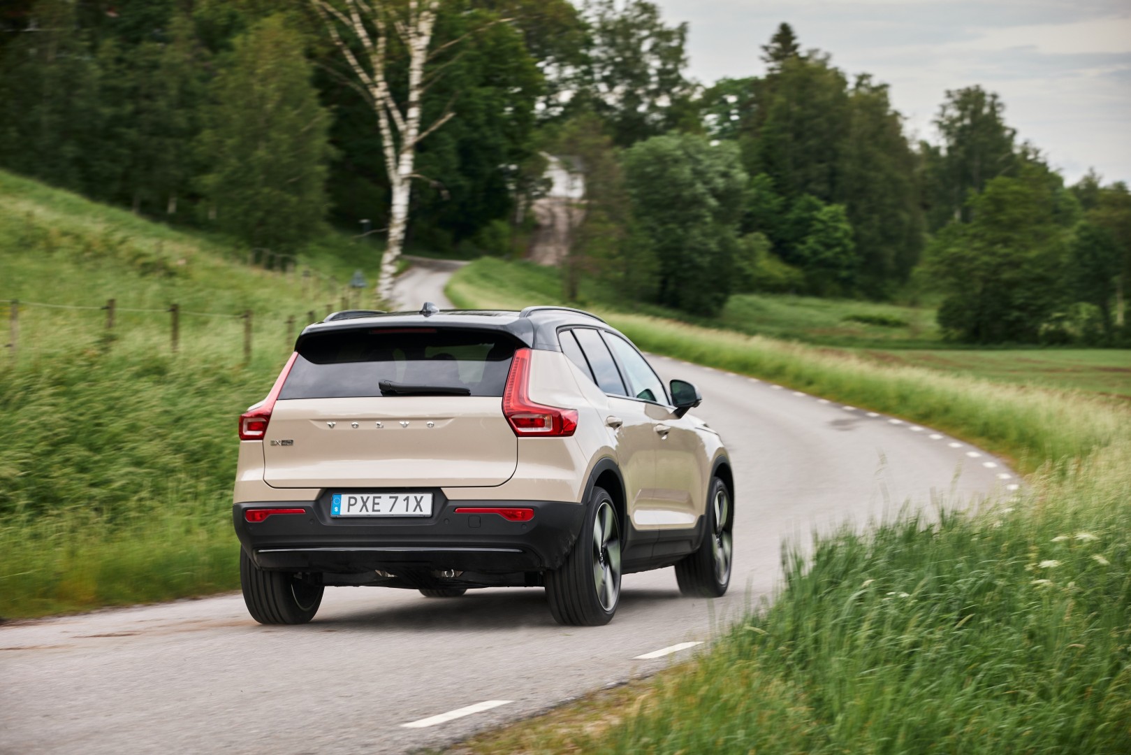 Το αμιγώς ηλεκτρικό VolvoEX40 είναι ακόμη πιο προσιτό