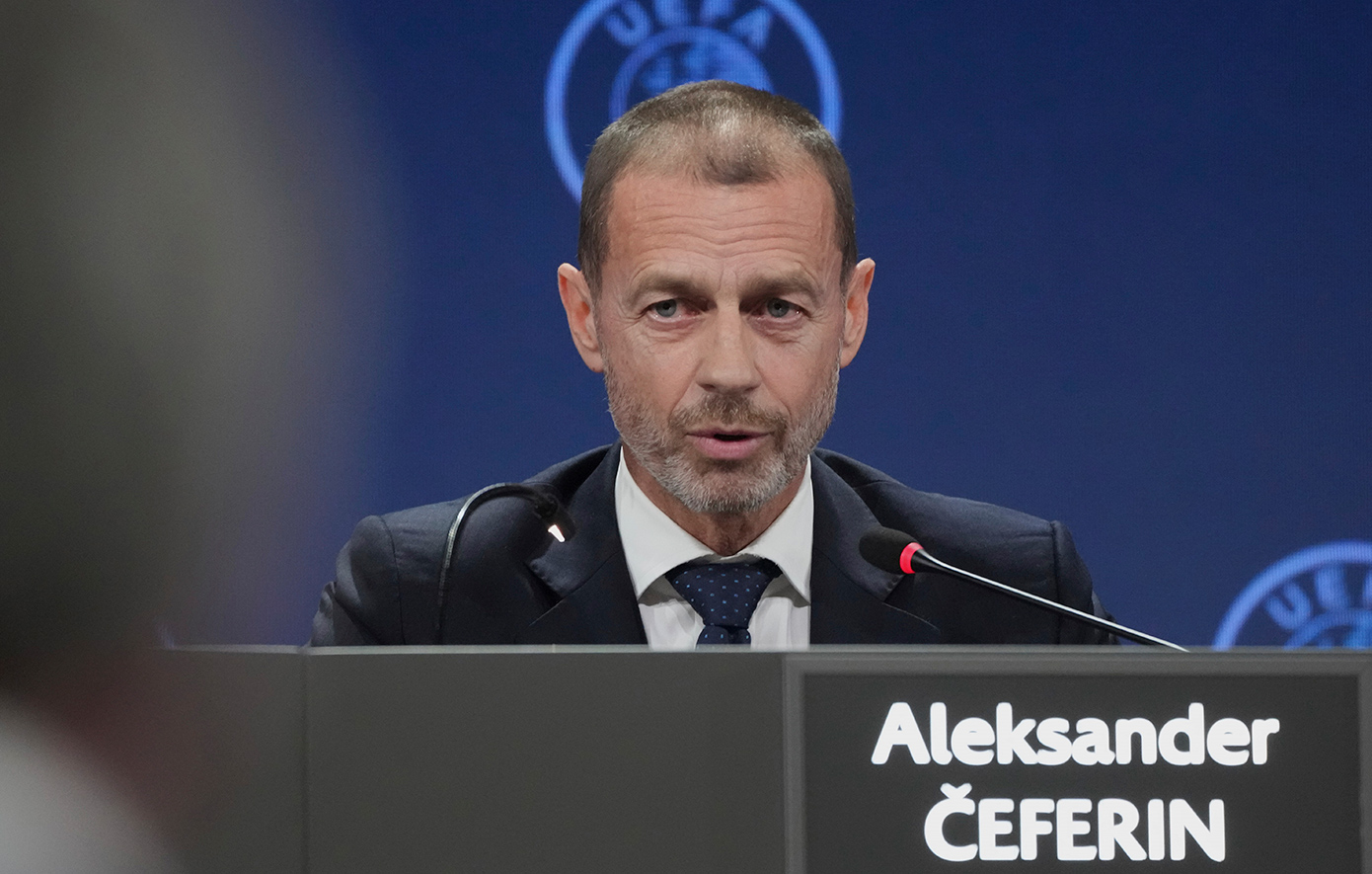 Ο Τσέφεριν αποχώρησε από το Συνέδριο της FIFA λόγω καθυστέρησης του Ινφαντίνο